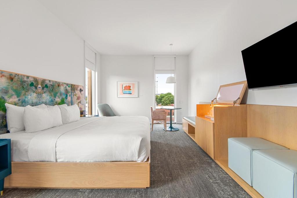 The Doyle Hotel ชาร์ลอตต์สวิลล์ ภายนอก รูปภาพ